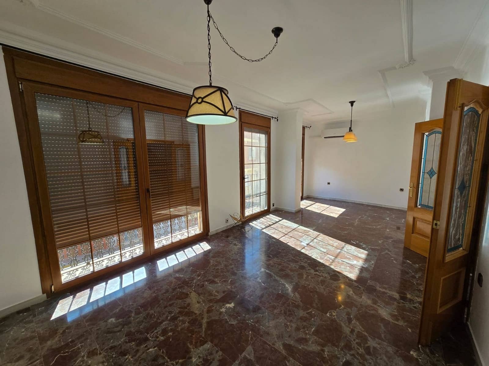 4 sovrum Hus till salu i Sax med garage - 249 000 € (Ref: 9208855)