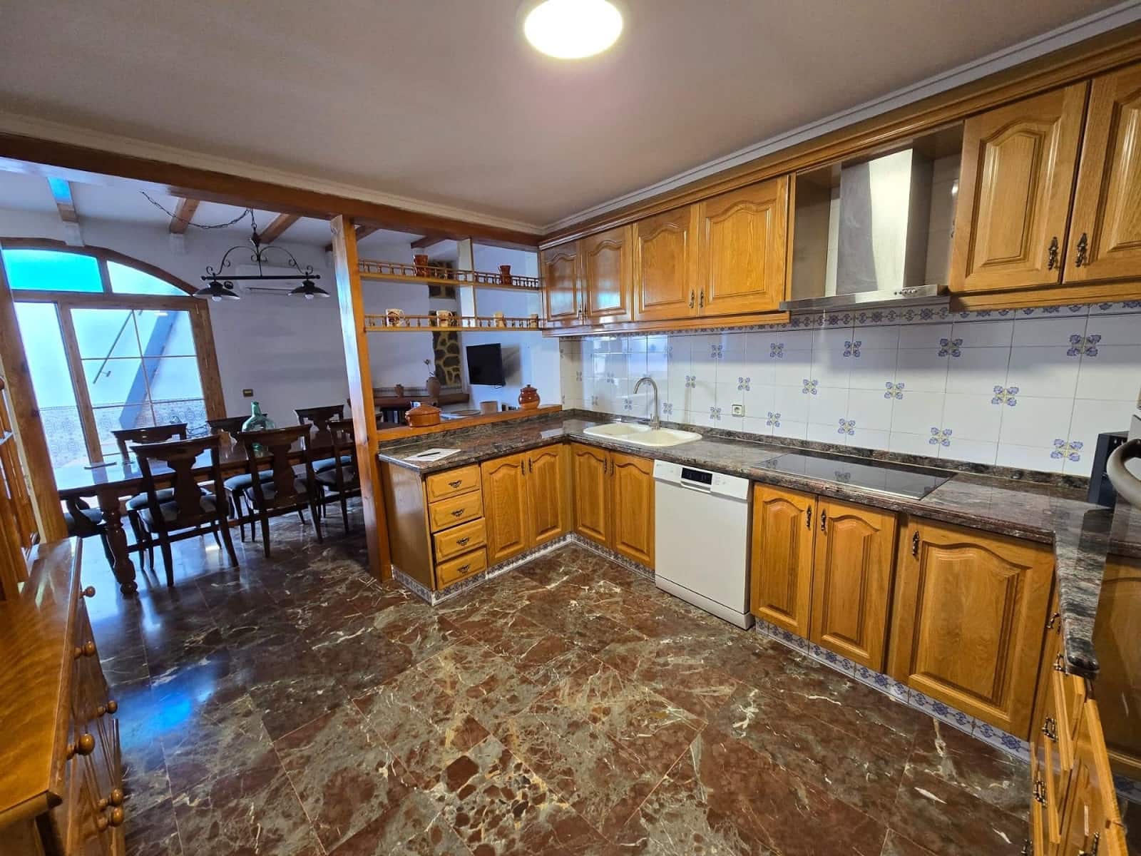 4 sovrum Hus till salu i Sax med garage - 249 000 € (Ref: 9208855)