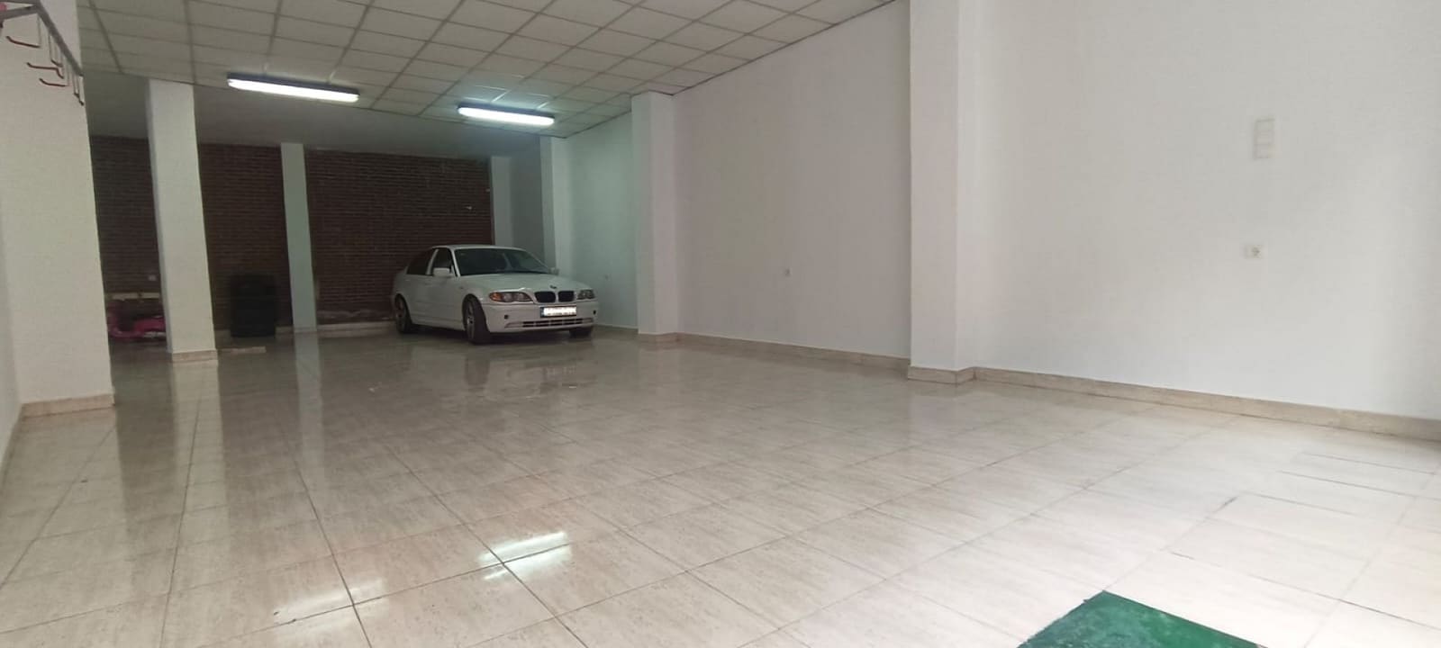 4 bedroom Townhouse for sale in Sax with garage - € 249,000 (Ref: 9208855)