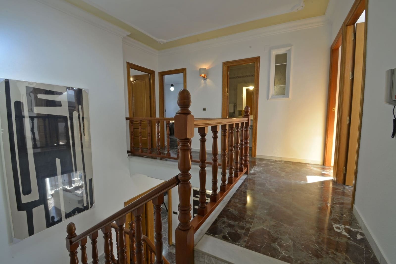 4 bedroom Townhouse for sale in Sax with garage - € 249,000 (Ref: 9208855)
