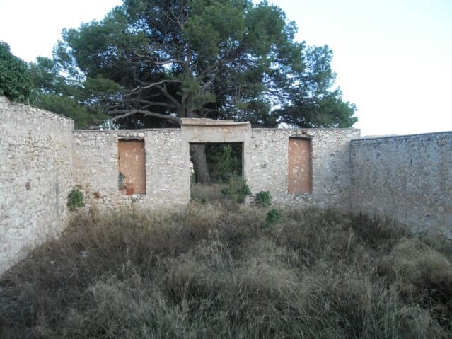 5 bedroom Villa for sale in La Romana - € 110,000 (Ref: 9208879)