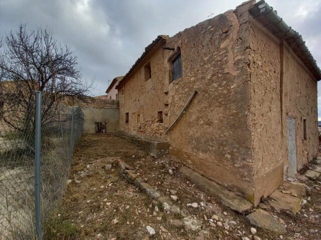 5 bedroom Villa for sale in La Romana - € 110,000 (Ref: 9208879)