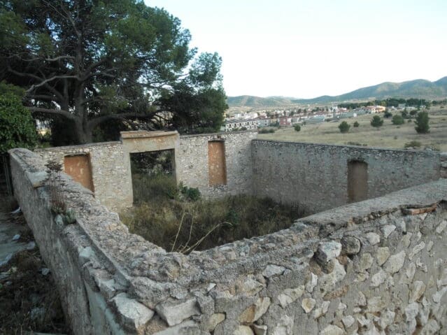 5 bedroom Villa for sale in La Romana - € 110,000 (Ref: 9208879)