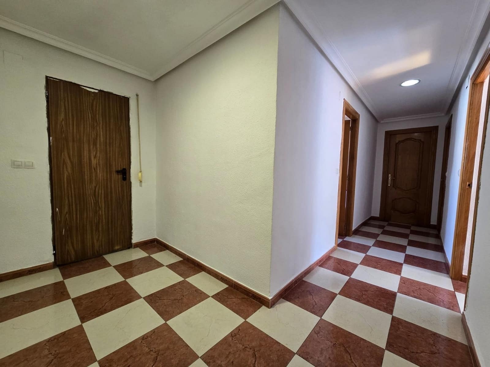 5 soveværelse Byhus til salg i Sax - € 189.950 (Ref: 9215792)