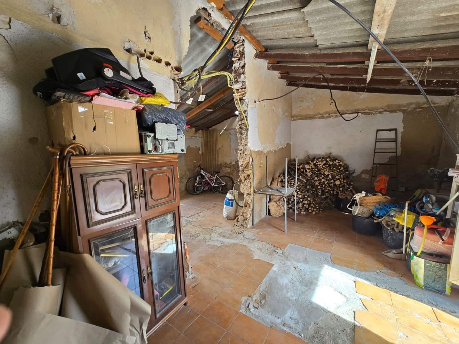 5 soveværelse Byhus til salg i Sax - € 189.950 (Ref: 9215792)