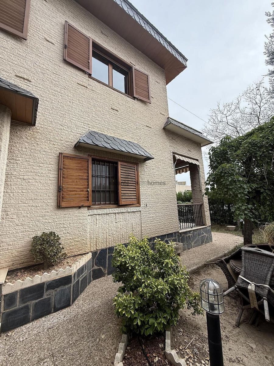 4 chambre Villa/Maison à vendre à Elda avec garage - 385 000 € (Ref: 9231918)