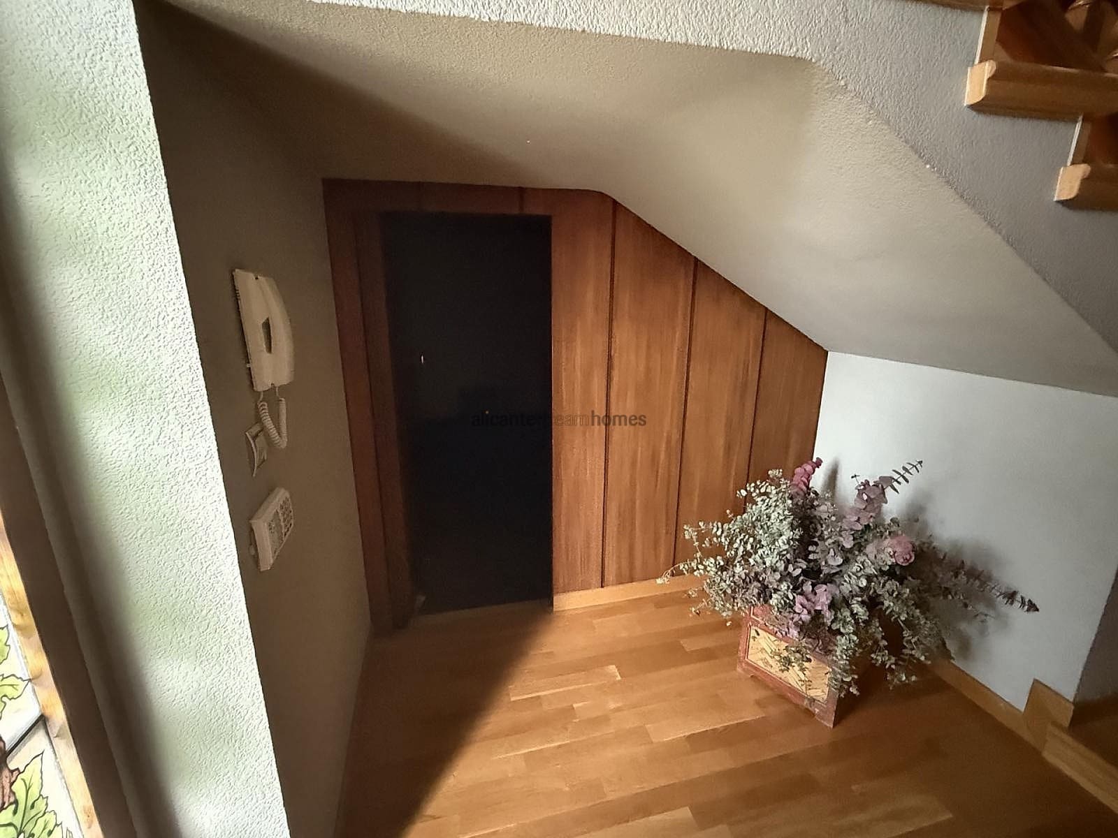 4 chambre Villa/Maison à vendre à Elda avec garage - 385 000 € (Ref: 9231918)