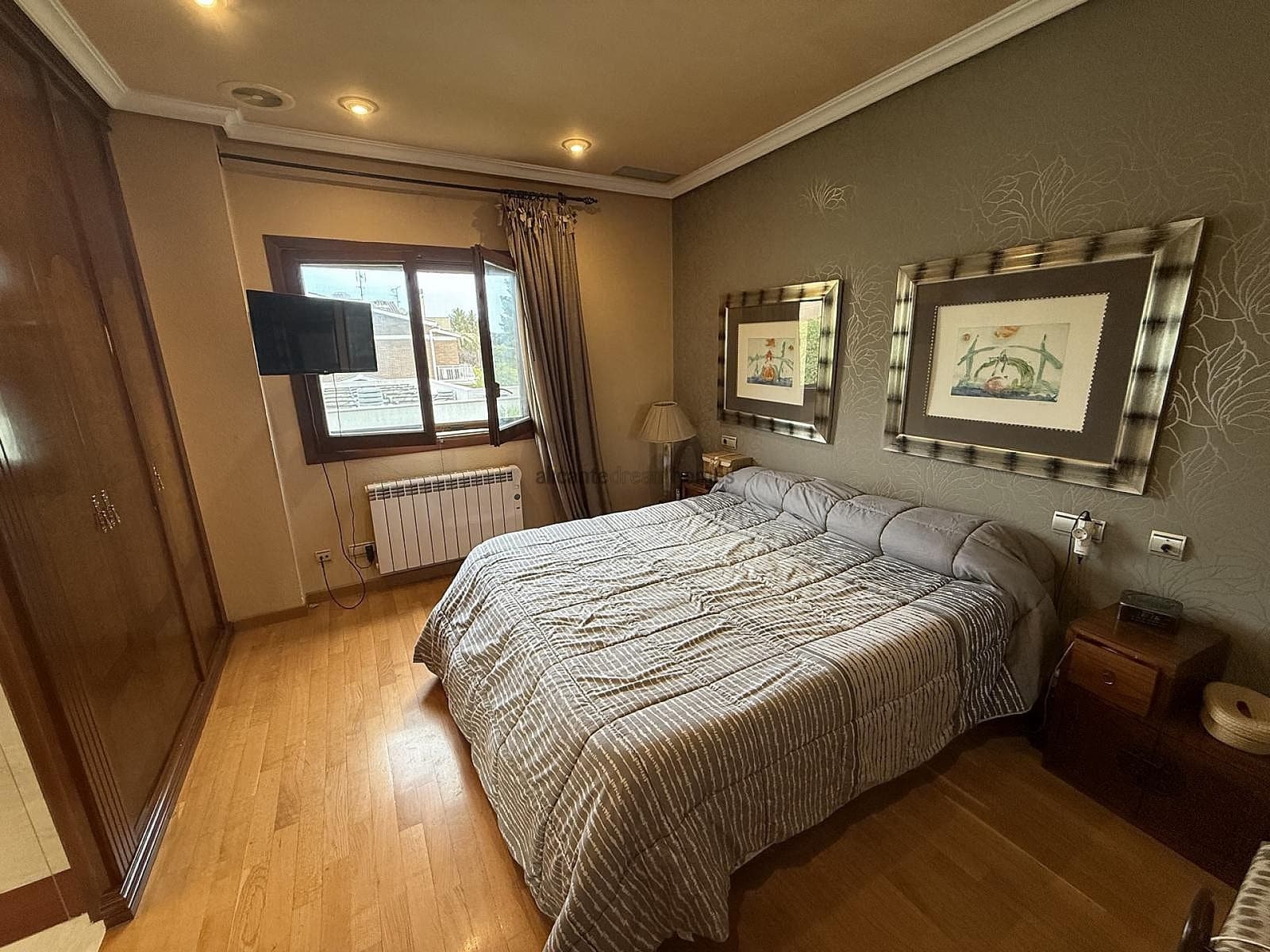 4 chambre Villa/Maison à vendre à Elda avec garage - 385 000 € (Ref: 9231918)