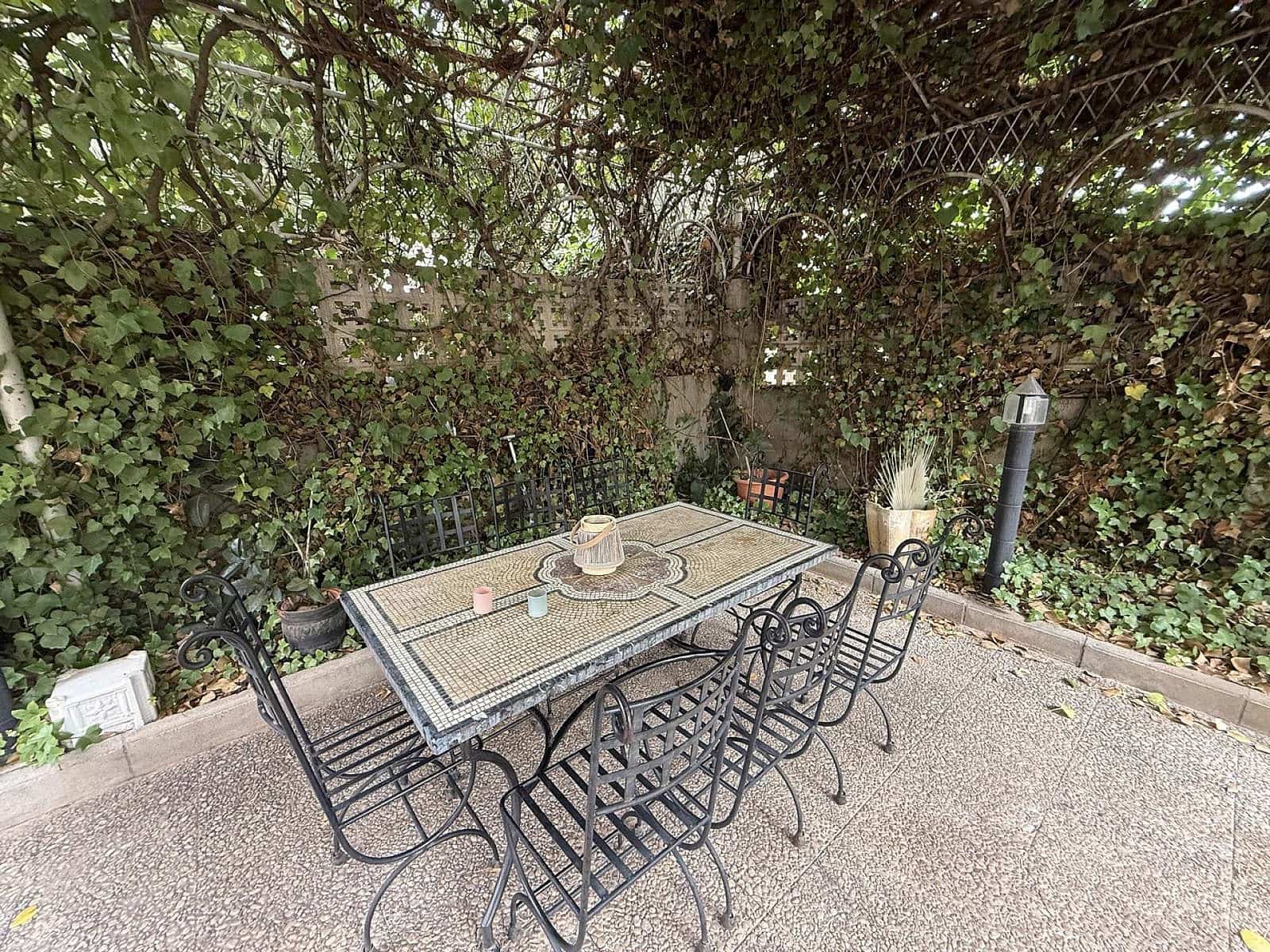 4 chambre Villa/Maison à vendre à Elda avec garage - 385 000 € (Ref: 9231918)