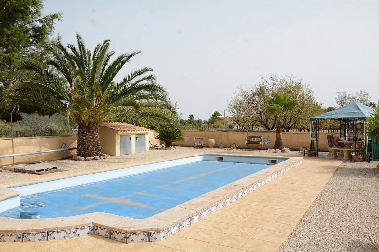 6 slaapkamer Finca/Landhuis te koop in La Romana met zwembad garage - € 325.000 (Ref: 9231925)