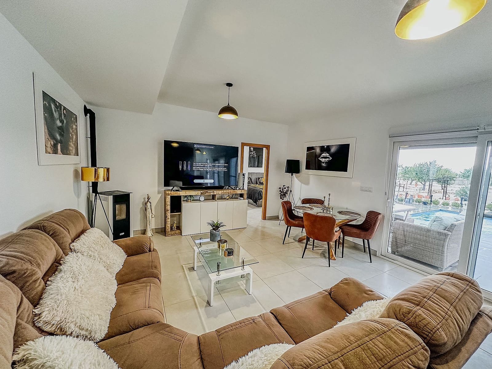 3 bedroom Villa for sale in Pinoso with pool - € 269,995 (Ref: 9244389)