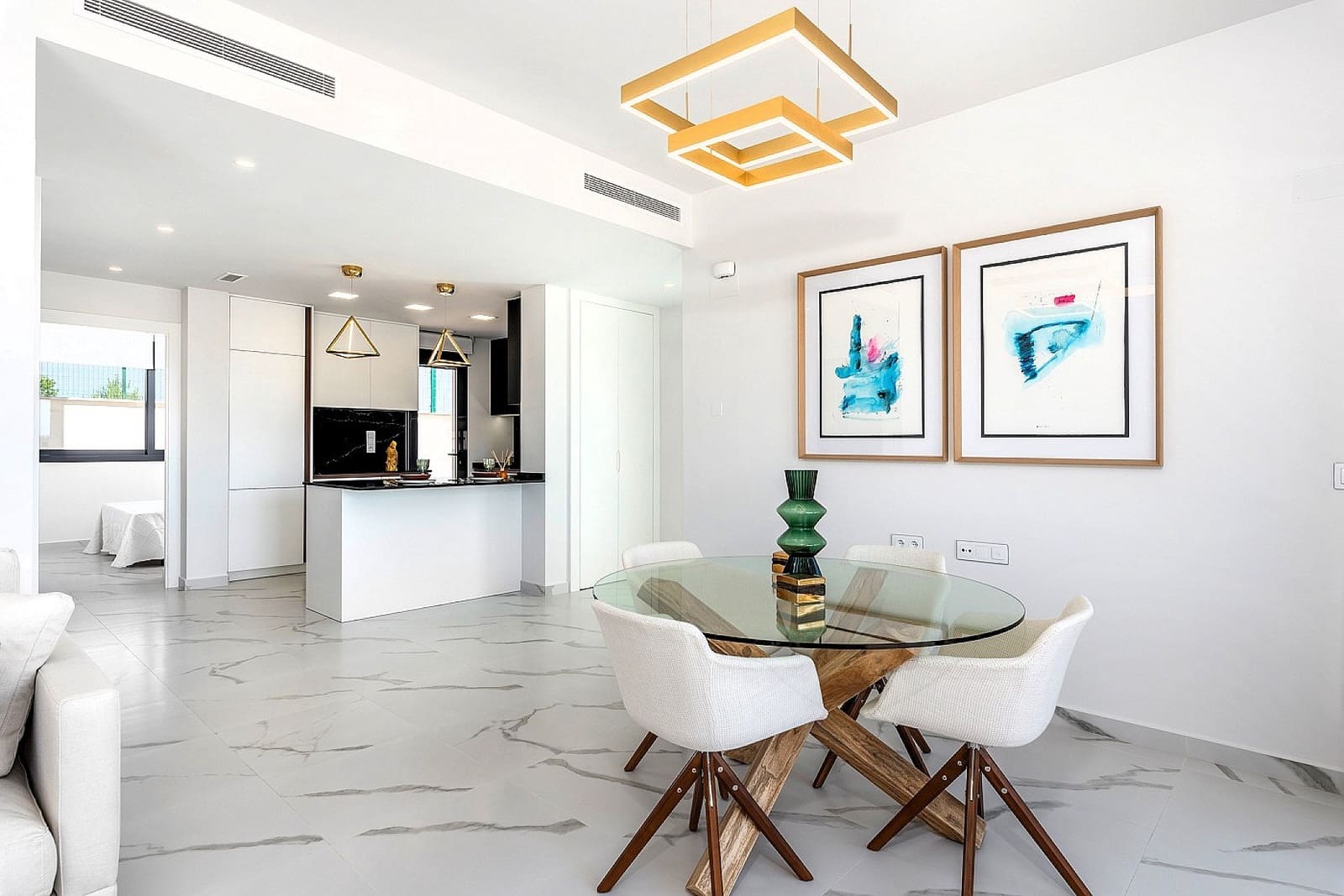 2 soveværelse Bungalow til salg i San Miguel de Salinas med swimmingpool - € 395.000 (Ref: 9244390)