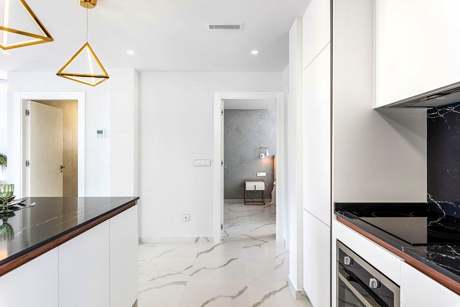 2 soveværelse Bungalow til salg i San Miguel de Salinas med swimmingpool - € 395.000 (Ref: 9244390)