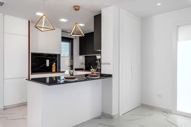 2 sypialnia Bungalow na sprzedaż w San Miguel de Salinas z basenem - 395 000 € (Ref: 9244390)