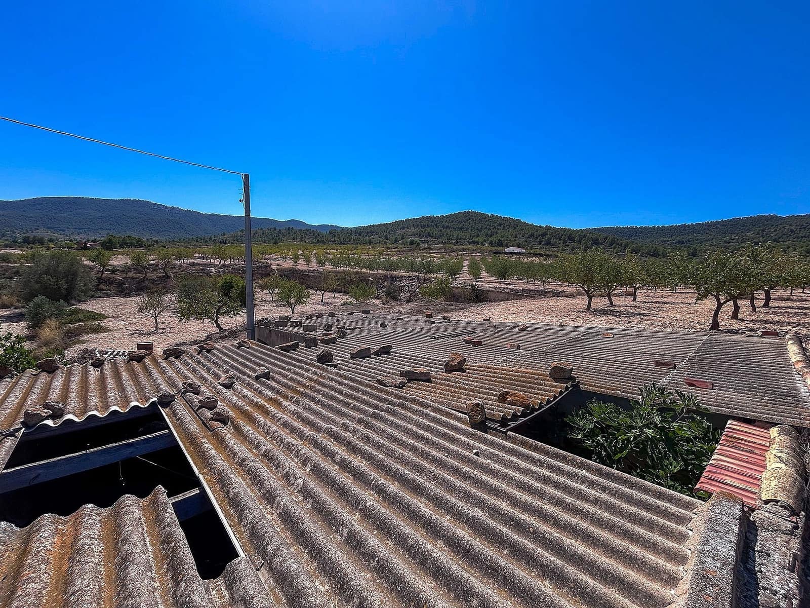 3 soveværelse Finca/Landehus til salg i Monovar / Monover med garage - € 70.000 (Ref: 9253914)