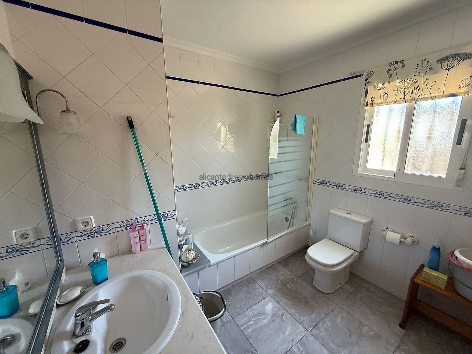 5 soveværelse Finca/Landehus til salg i Castalla med swimmingpool garage - € 550.000 (Ref: 9258006)