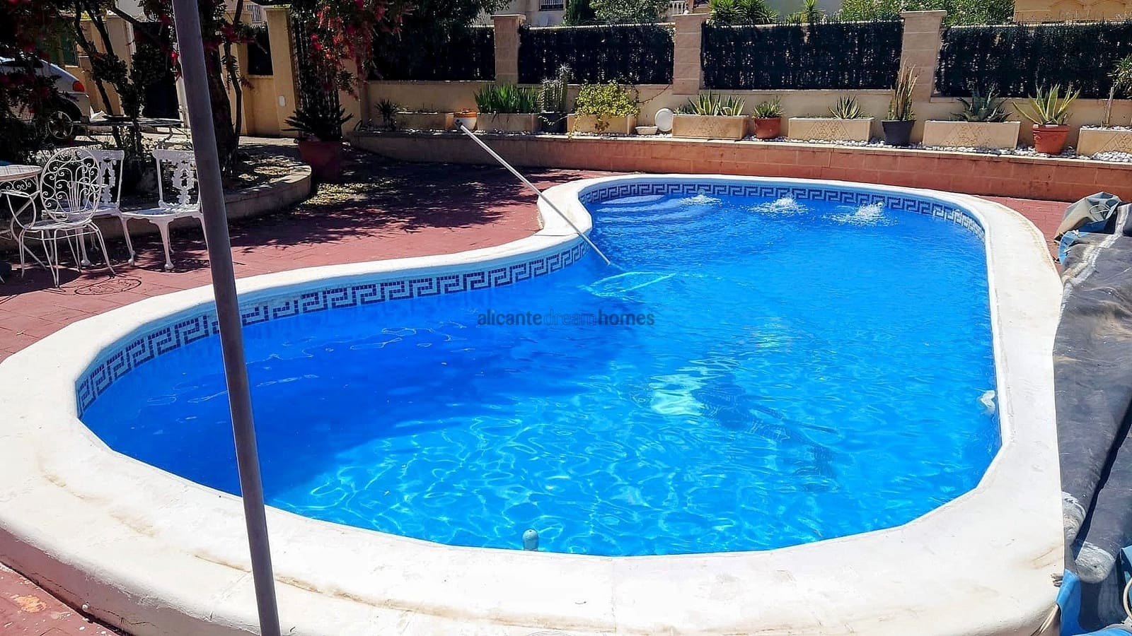 3 Zimmer Villa zu verkaufen in Castalla mit Pool - 259.999 € (Ref: 9258007)