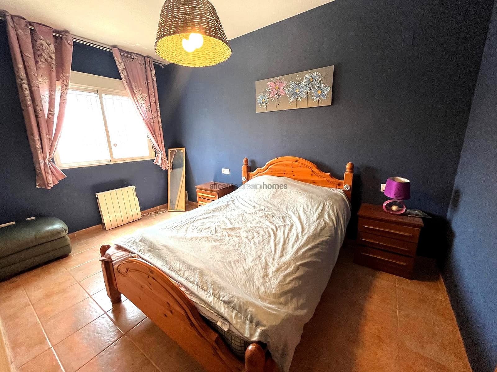 3 Zimmer Villa zu verkaufen in Castalla mit Pool - 259.999 € (Ref: 9258007)