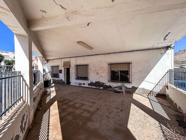 6 bedroom Townhouse for sale in Macisvenda, Abanilla with garage - € 131,000 (Ref: 9265002)