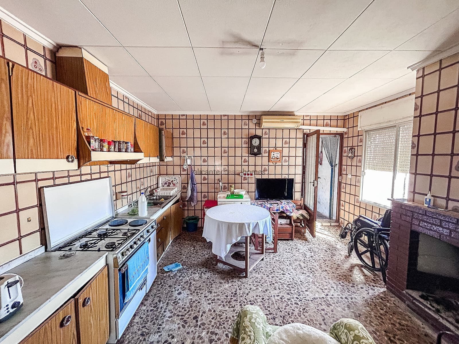 6 soverom Hus til salgs i Macisvenda med garasje - € 131 000 (Ref: 9265002)