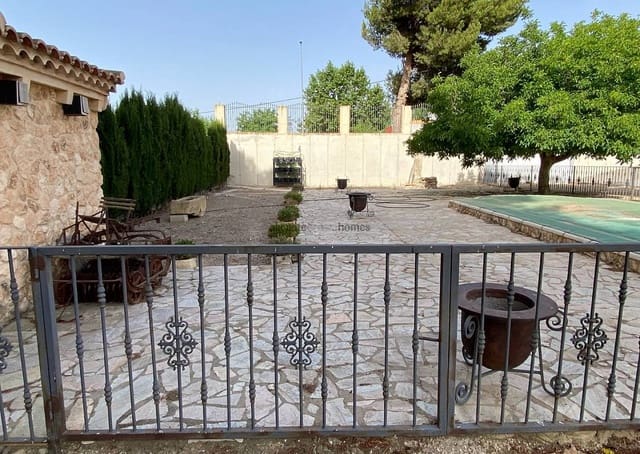 5 slaapkamer Villa te koop in Villena met zwembad garage - € 425.000 (Ref: 9278451)
