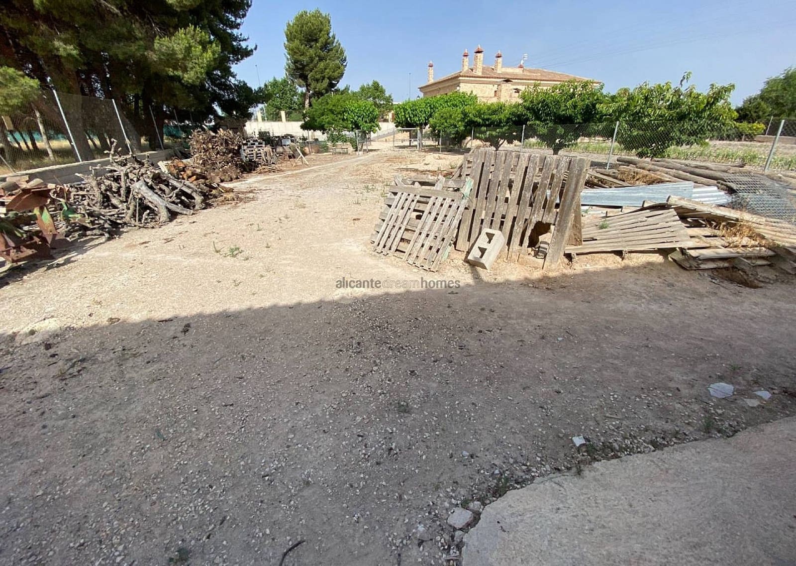 5 makuuhuone Huvila myytävänä paikassa Villena mukana uima-altaan 
autotalli - 425 000 € (Ref: 9278451)