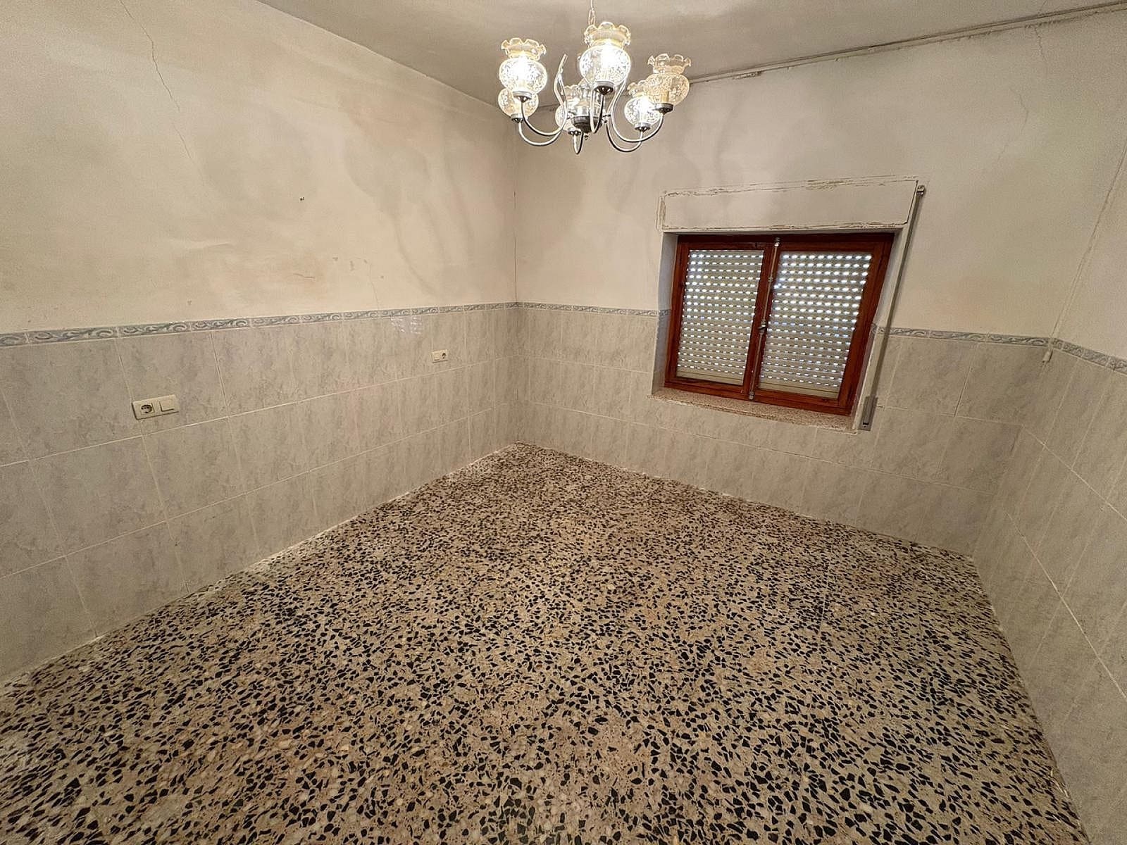 5 sovrum Hus till salu i Pinoso med garage - 59 995 € (Ref: 9282790)