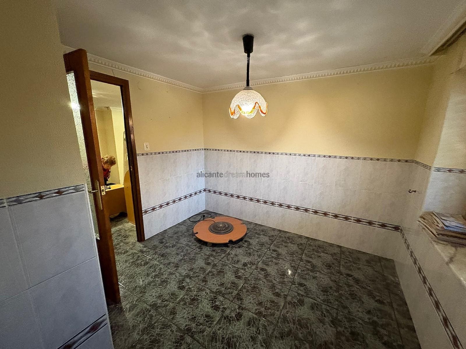 Casa de 5 habitaciones en Pinoso en venta con garaje - 59.995 € (Ref: 9282790)