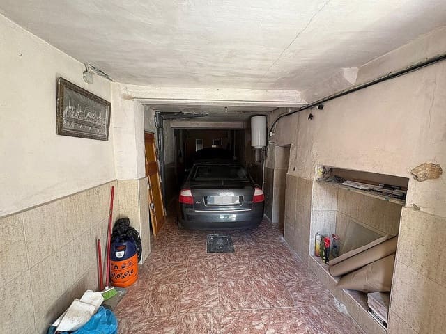 5 soveværelse Byhus til salg i Pinoso med garage - € 59.995 (Ref: 9282790)