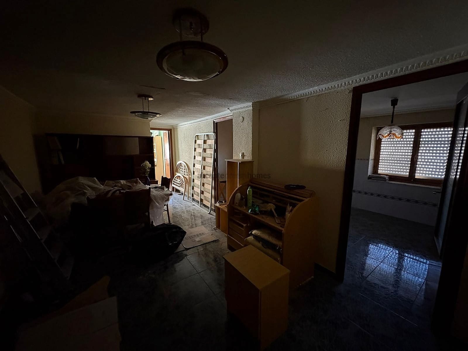 Casa de 5 habitaciones en Pinoso en venta con garaje - 59.995 € (Ref: 9282790)