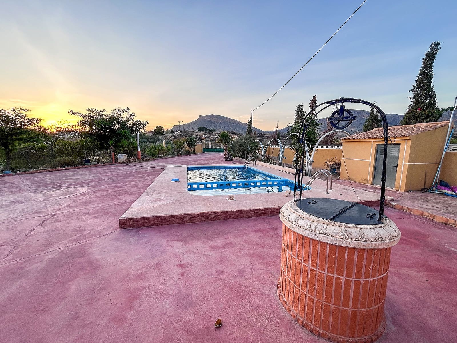 3 soverom Villa til salgs i La Alcoraya med svømmebasseng garasje - € 290 000 (Ref: 9288401)