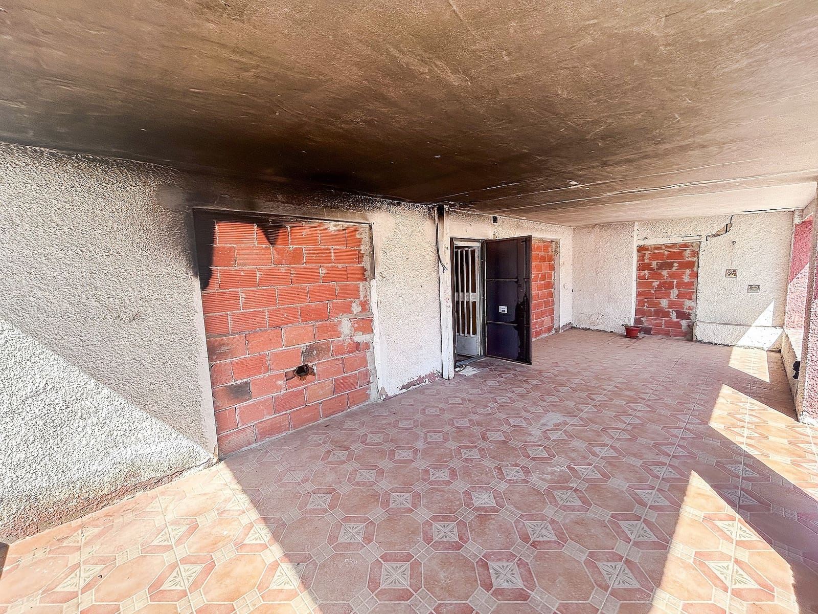 4 soveværelse Finca/Landehus til salg i Agost - € 84.995 (Ref: 9293223)