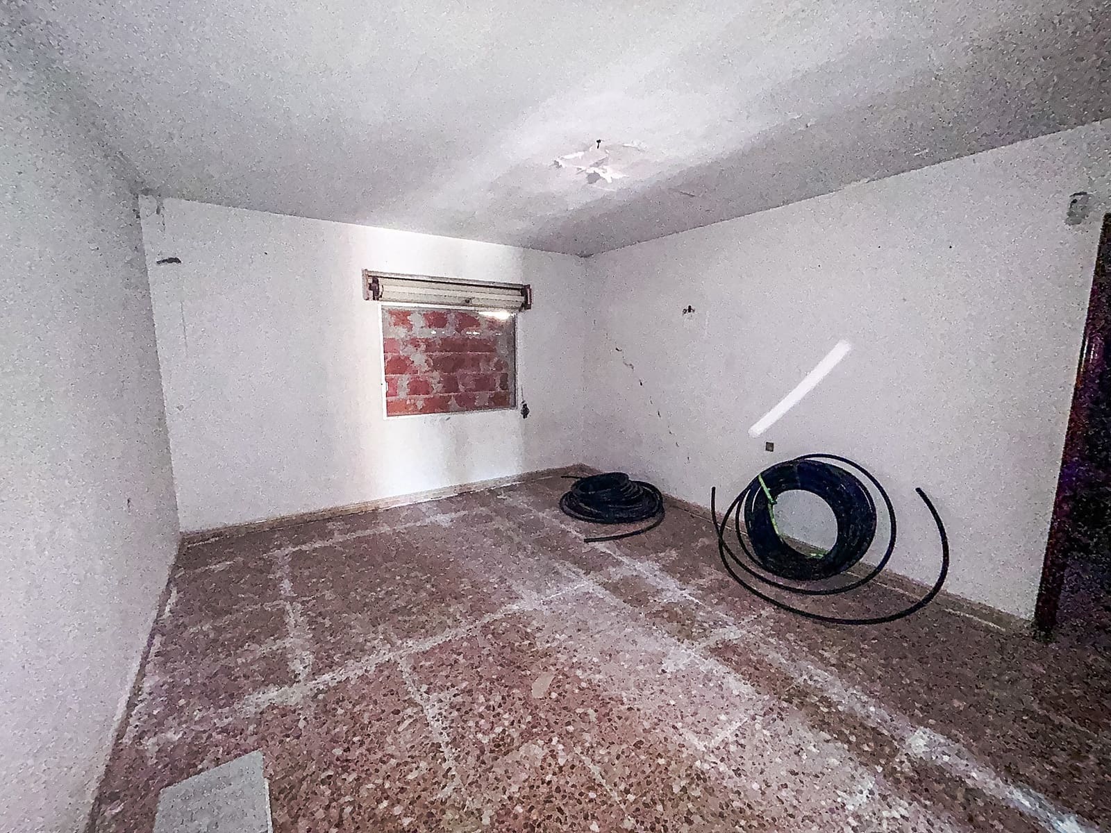 4 soveværelse Finca/Landehus til salg i Agost - € 84.995 (Ref: 9293223)