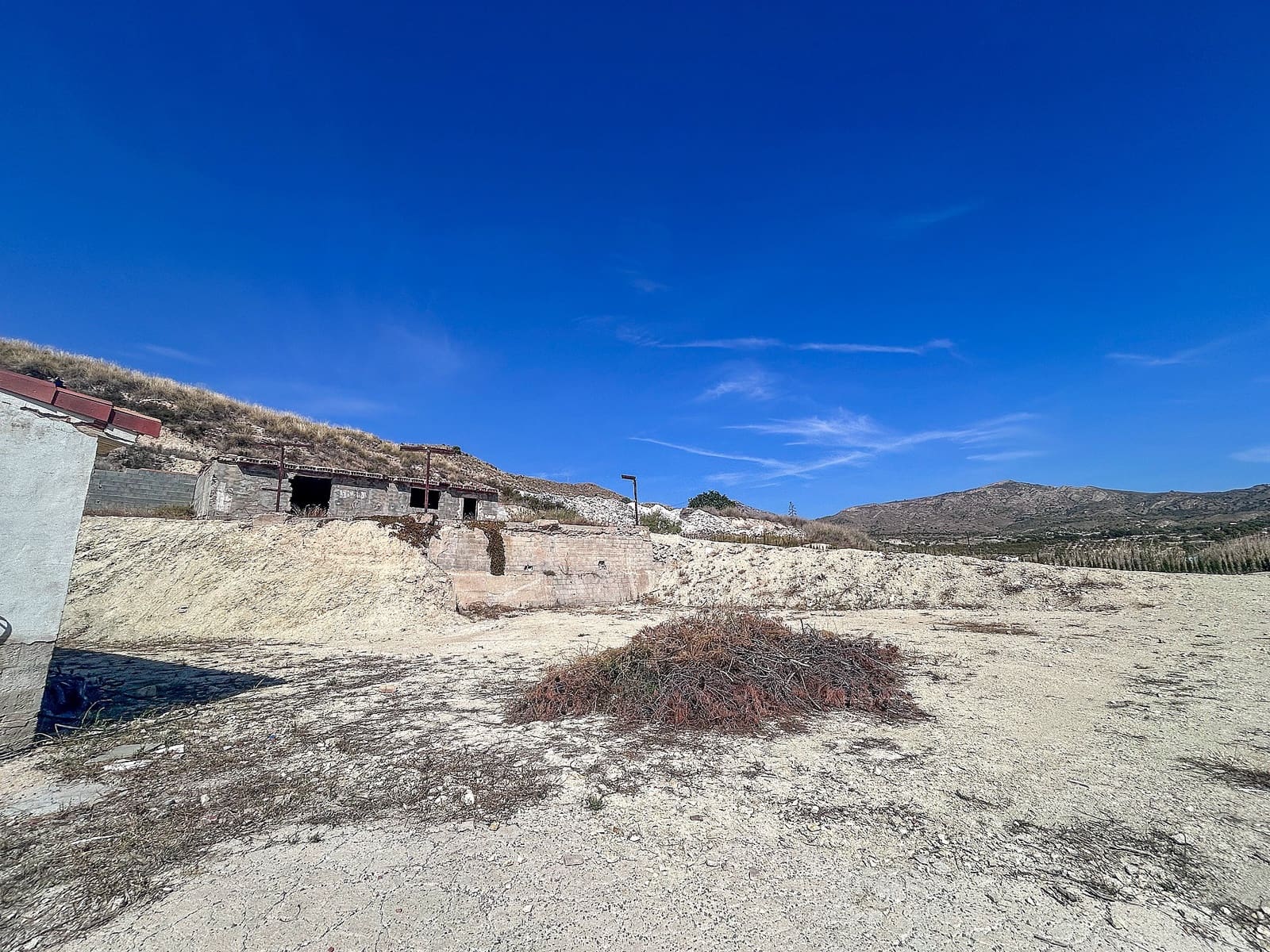 4 soveværelse Finca/Landehus til salg i Agost - € 84.995 (Ref: 9293223)