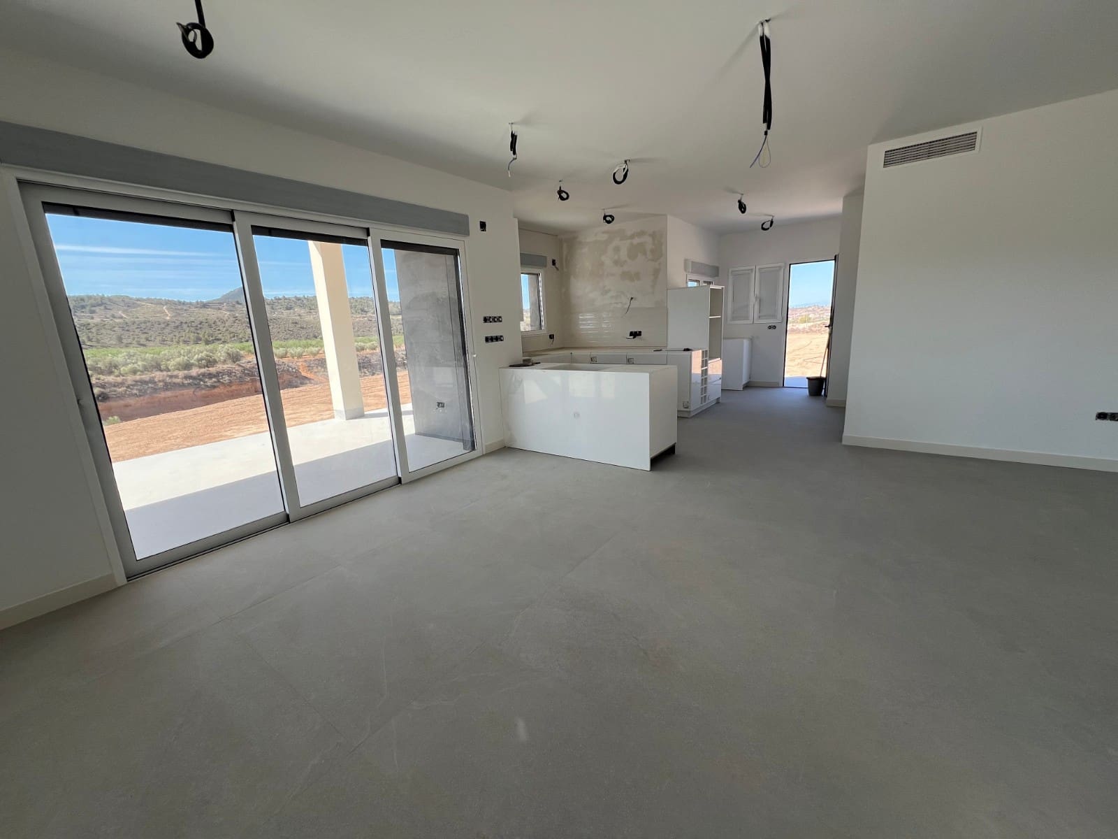 3 makuuhuone Huvila myytävänä paikassa Macisvenda - 449 999 € (Ref: 9301334)