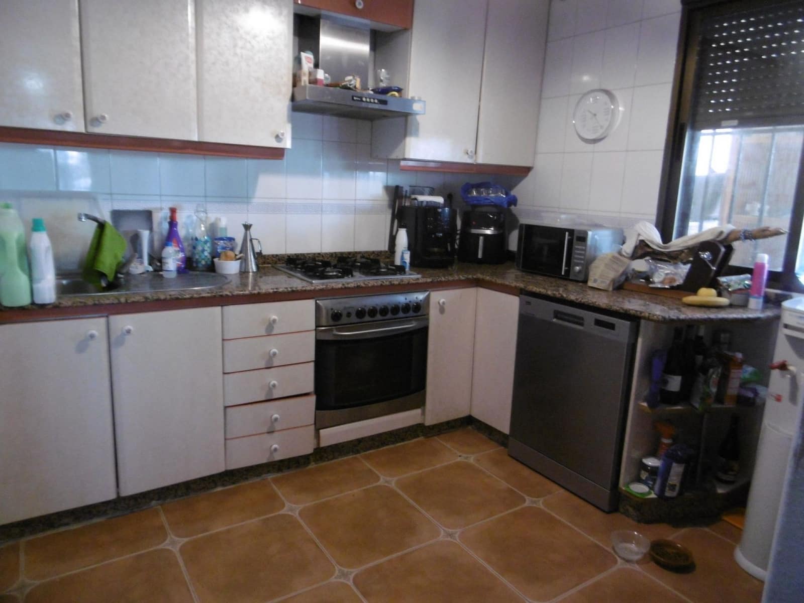 3 slaapkamer Villa te koop in Yecla met zwembad garage - € 210.000 (Ref: 9301336)