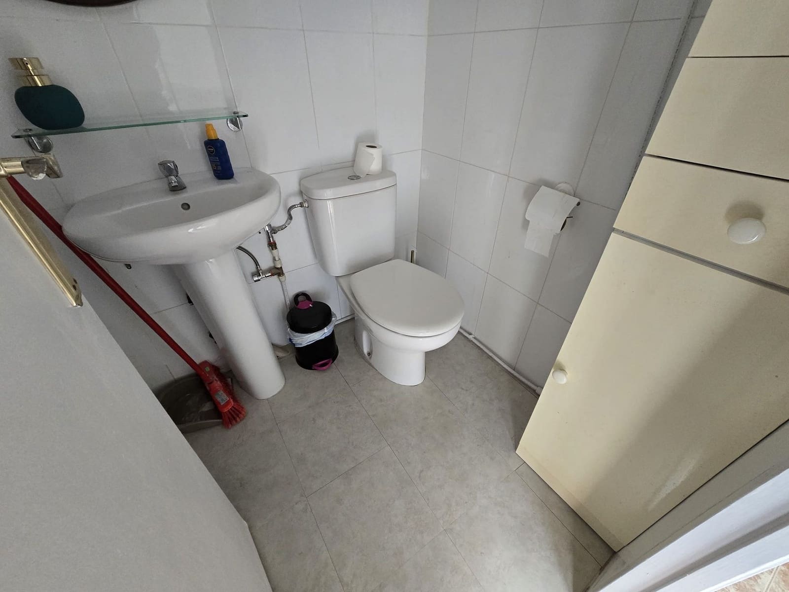 2 soveværelse Byhus til salg i Sax med swimmingpool - € 75.000 (Ref: 9301339)