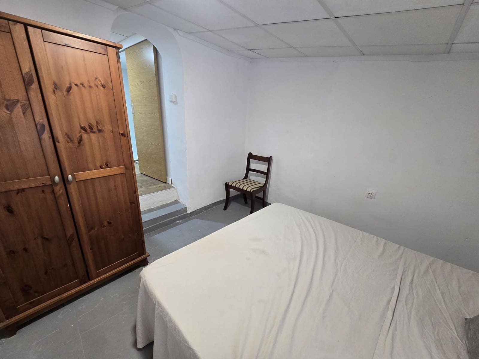 2 soveværelse Byhus til salg i Sax med swimmingpool - € 75.000 (Ref: 9301339)