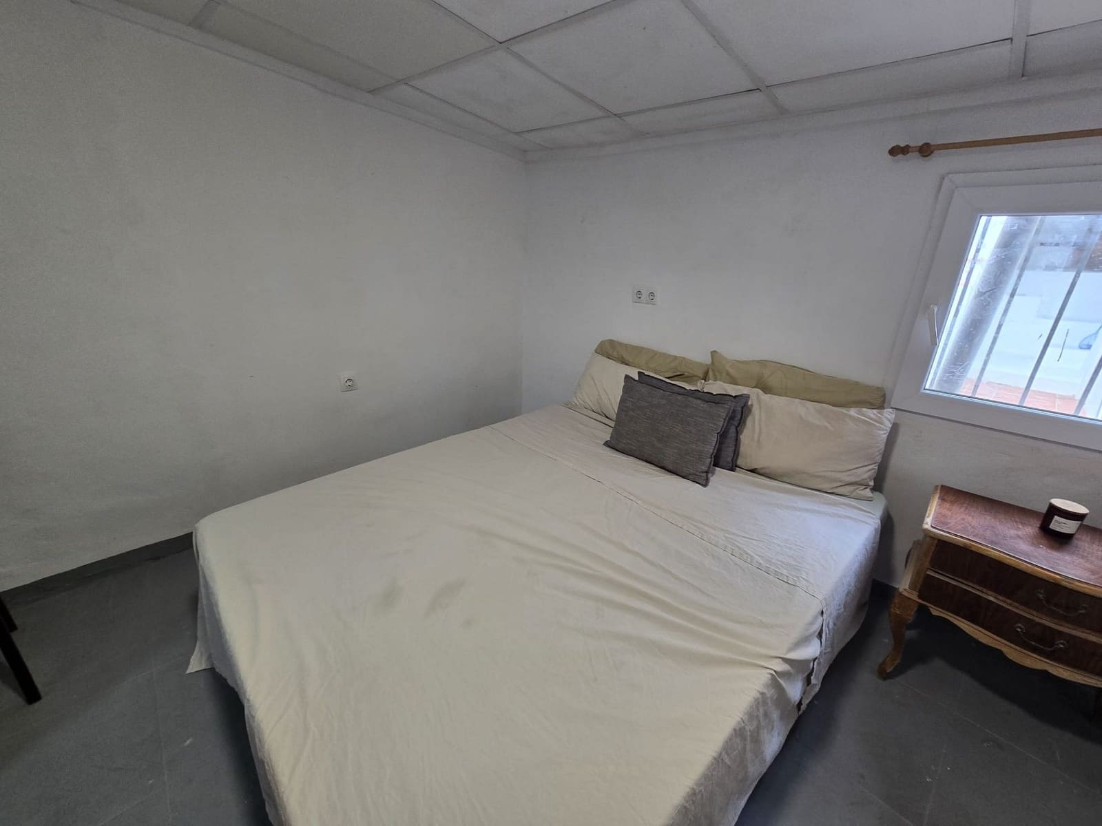 2 soveværelse Byhus til salg i Sax med swimmingpool - € 75.000 (Ref: 9301339)