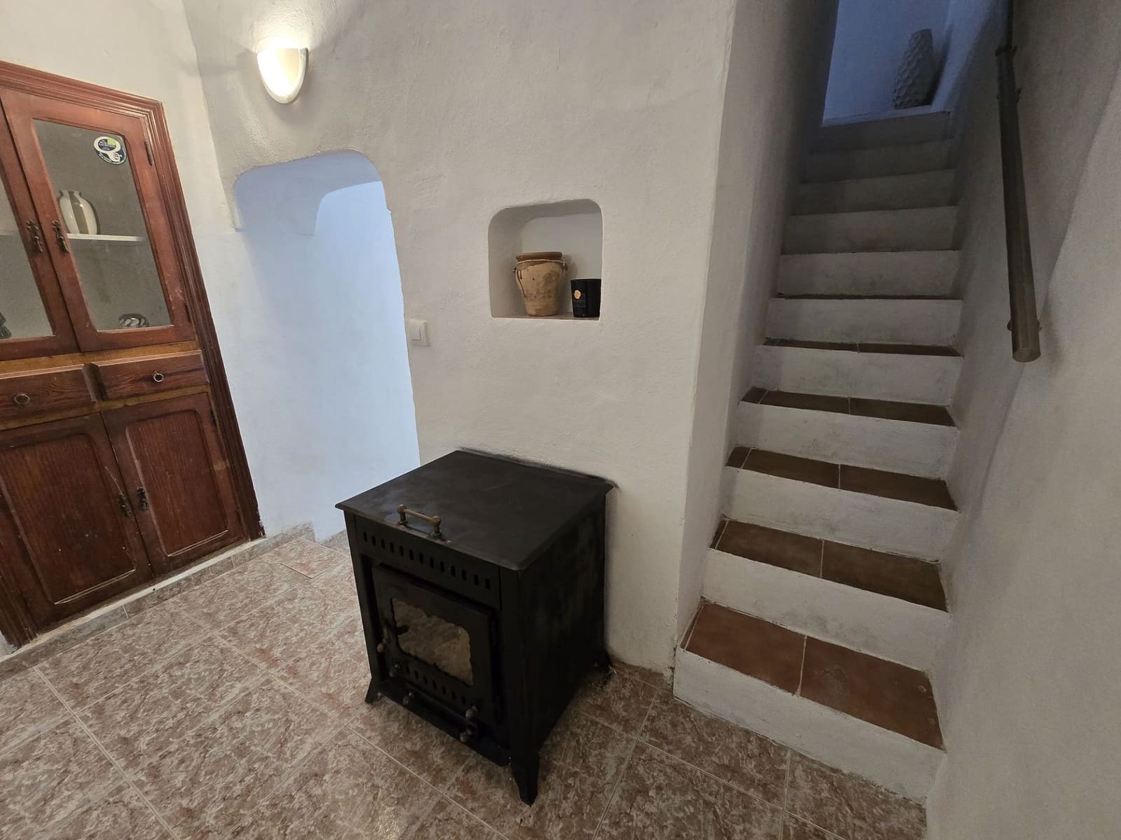 2 soveværelse Byhus til salg i Sax med swimmingpool - € 75.000 (Ref: 9301339)