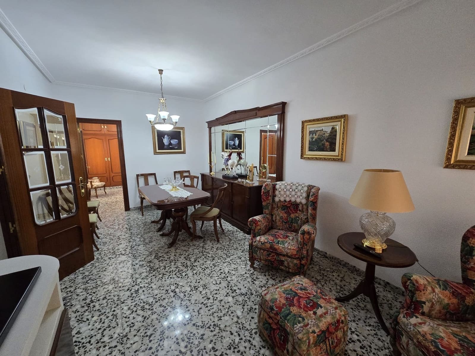4 bedroom Apartment for sale in Sax - € 127,500 (Ref: 9301341)
