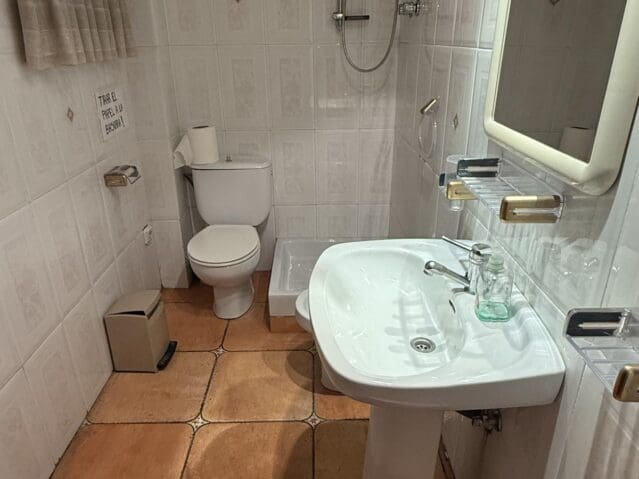 4 bedroom Villa for sale in Elda - € 385,000 (Ref: 9301358)