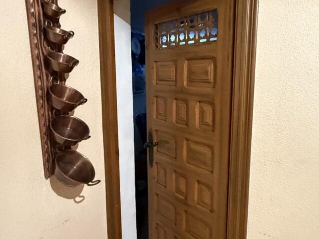 4 bedroom Villa for sale in Elda - € 385,000 (Ref: 9301358)