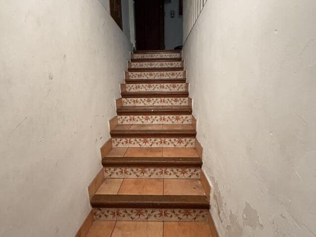 4 bedroom Villa for sale in Elda - € 385,000 (Ref: 9301358)