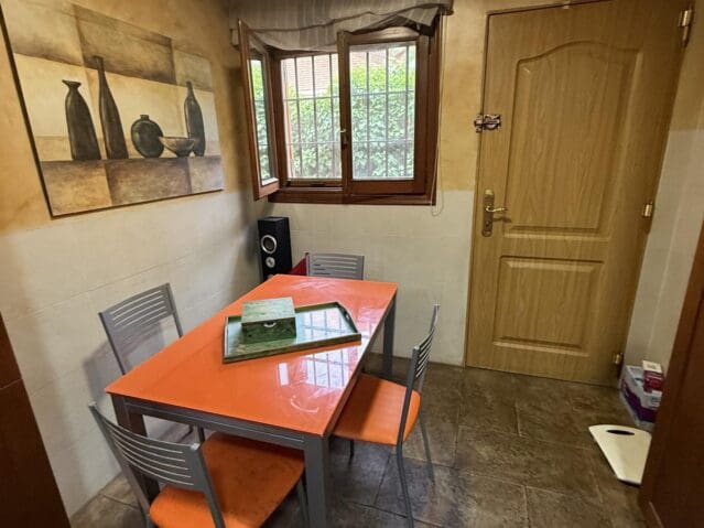 4 bedroom Villa for sale in Elda - € 385,000 (Ref: 9301358)