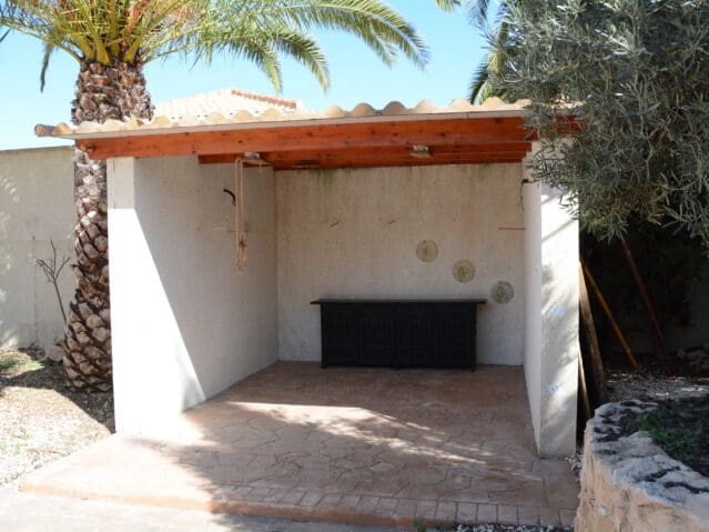 3 bedroom Villa for sale in Hondon de las Nieves with pool - € 420,000 (Ref: 9301359)