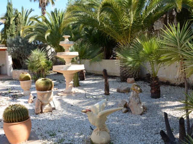 3 bedroom Villa for sale in Hondon de las Nieves with pool - € 420,000 (Ref: 9301359)