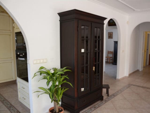 3 bedroom Villa for sale in Hondon de las Nieves with pool - € 420,000 (Ref: 9301359)