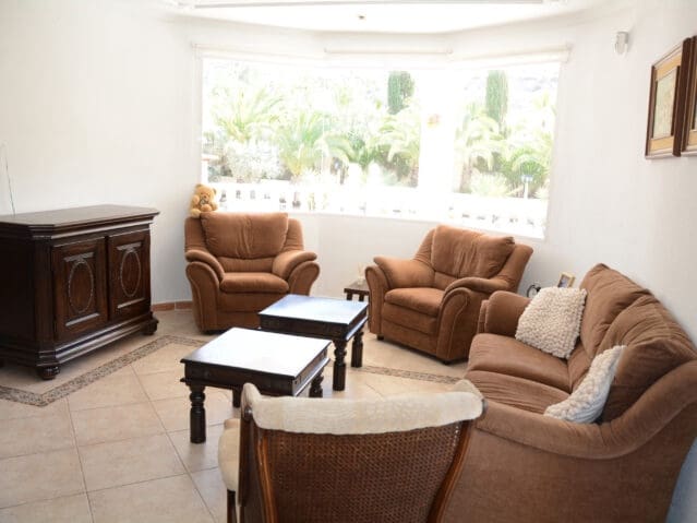 3 bedroom Villa for sale in Hondon de las Nieves with pool - € 420,000 (Ref: 9301359)