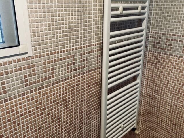 5 makuuhuone Omakotitalo myytävänä paikassa Monovar / Monover - 260 000 € (Ref: 9301362)